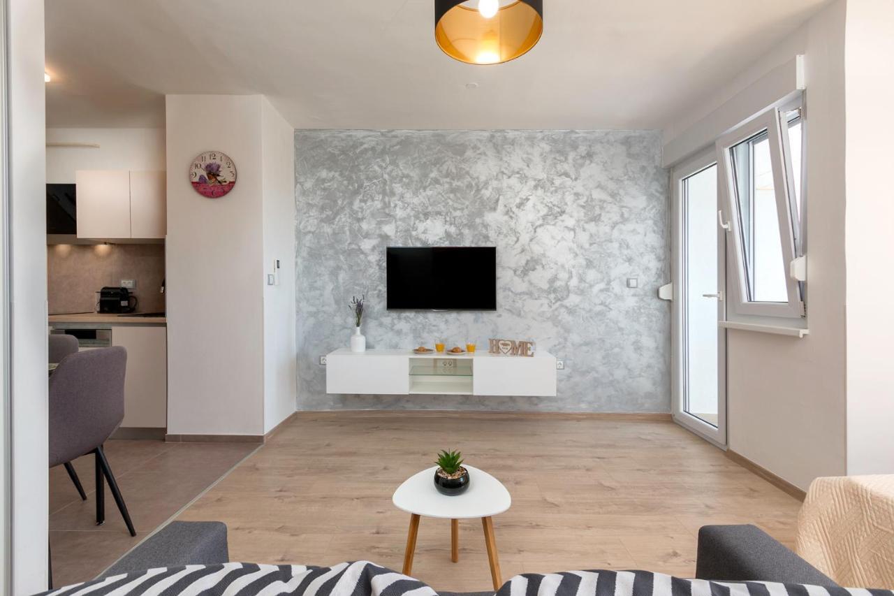 PUY Apartman Vita מראה חיצוני תמונה